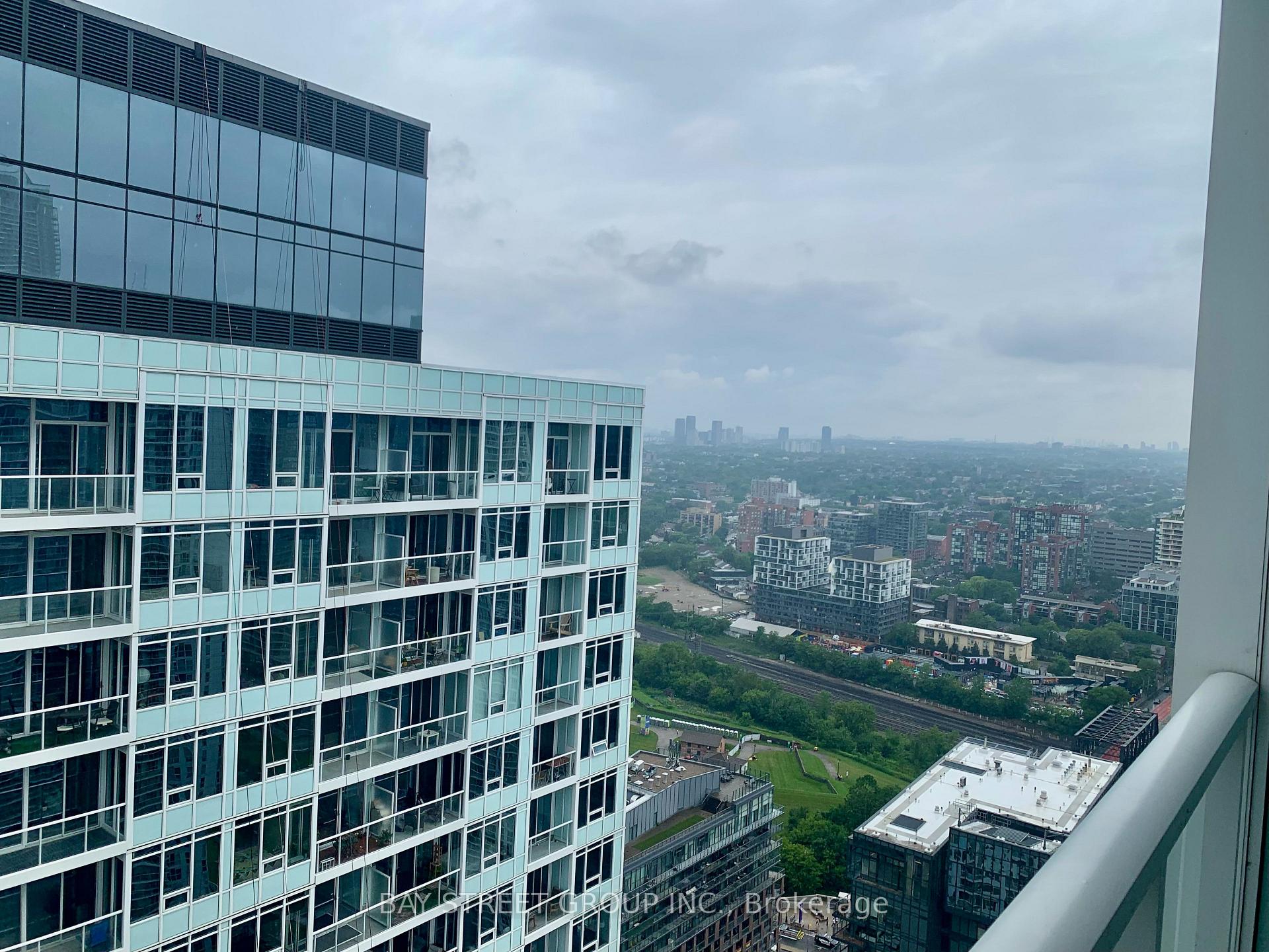 Photo 2 of Unit 4305, 17 Bathurst Street, Toronto, Waterfront Communities — HOMEH