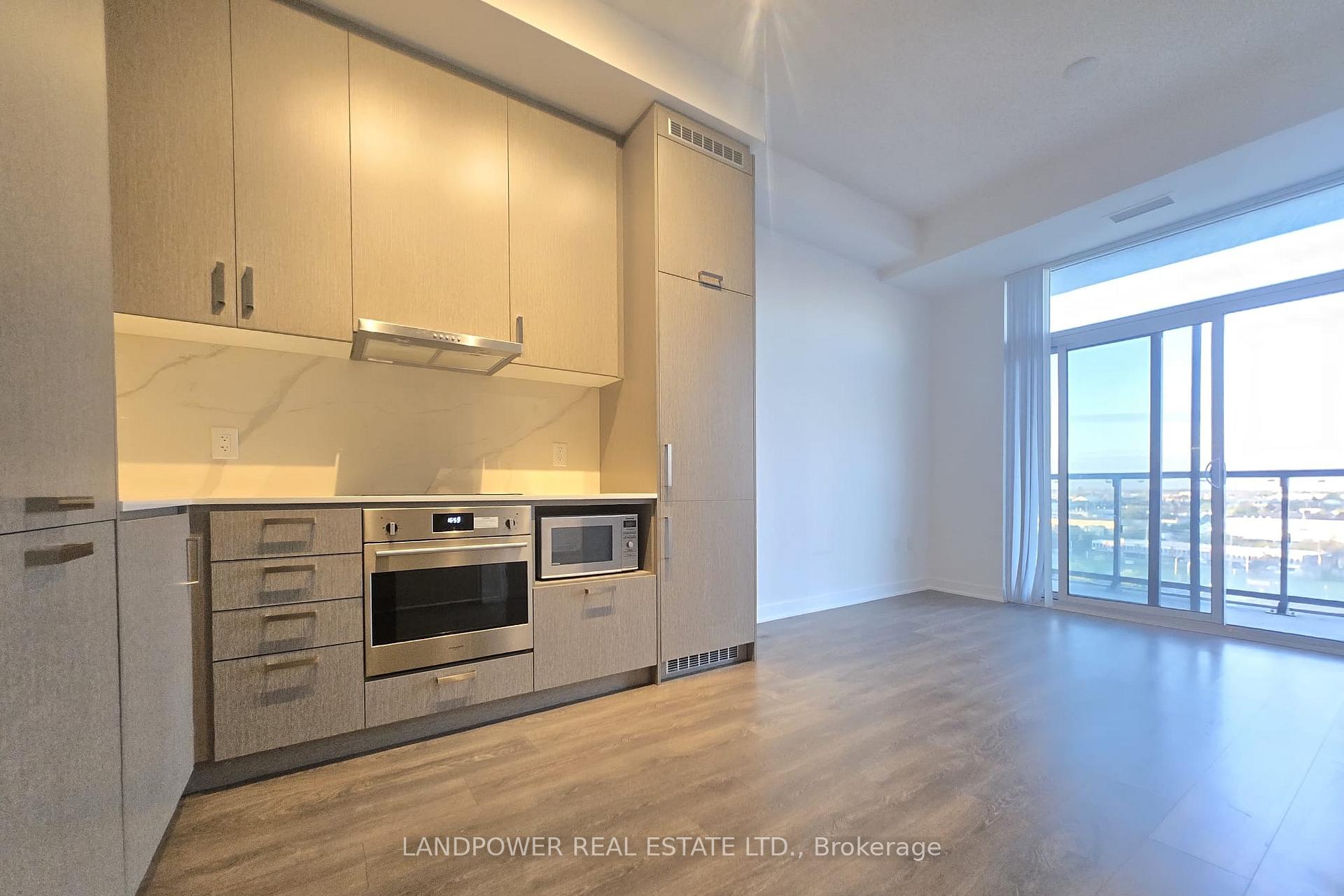 Photo 3 of Unit 1010, 60 Honeycrisp Crescent, Vaughan, Vaughan Corporate Centre — HOMEH