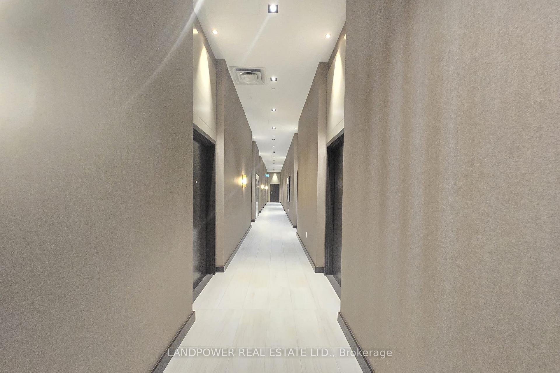 Photo 19 of Unit 1010, 60 Honeycrisp Crescent, Vaughan, Vaughan Corporate Centre — HOMEH