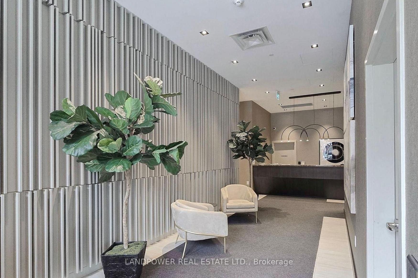 Photo 20 of Unit 1010, 60 Honeycrisp Crescent, Vaughan, Vaughan Corporate Centre — HOMEH