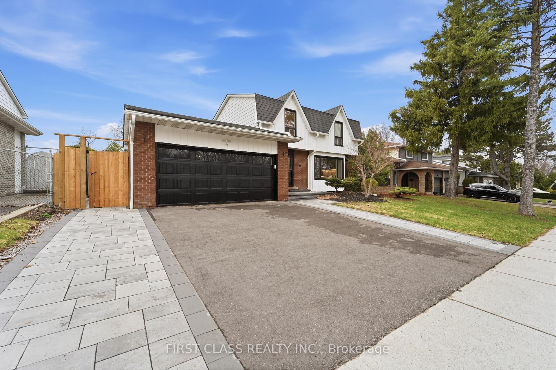 Photo 3 of 88 Dawn Hill Trail, Markham, Bayview Fairway-Bayview Country Club Estates — HOMEH