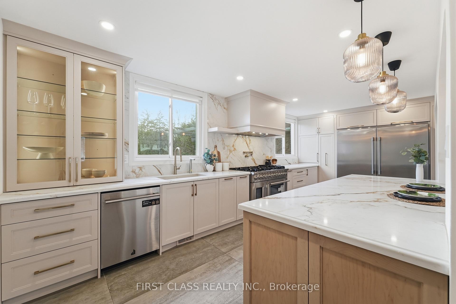 Photo 7 of 88 Dawn Hill Trail, Markham, Bayview Fairway-Bayview Country Club Estates — HOMEH