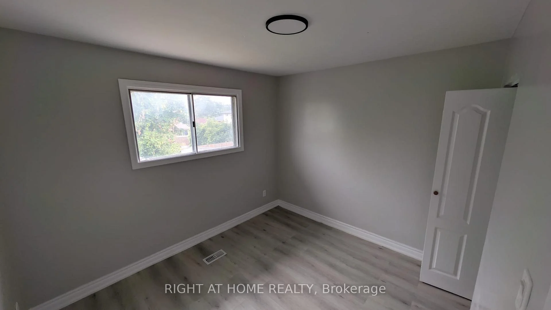 Photo 7 of Unit Main, 68 Elnathan Crescent, North York, Humber Summit — HOMEH