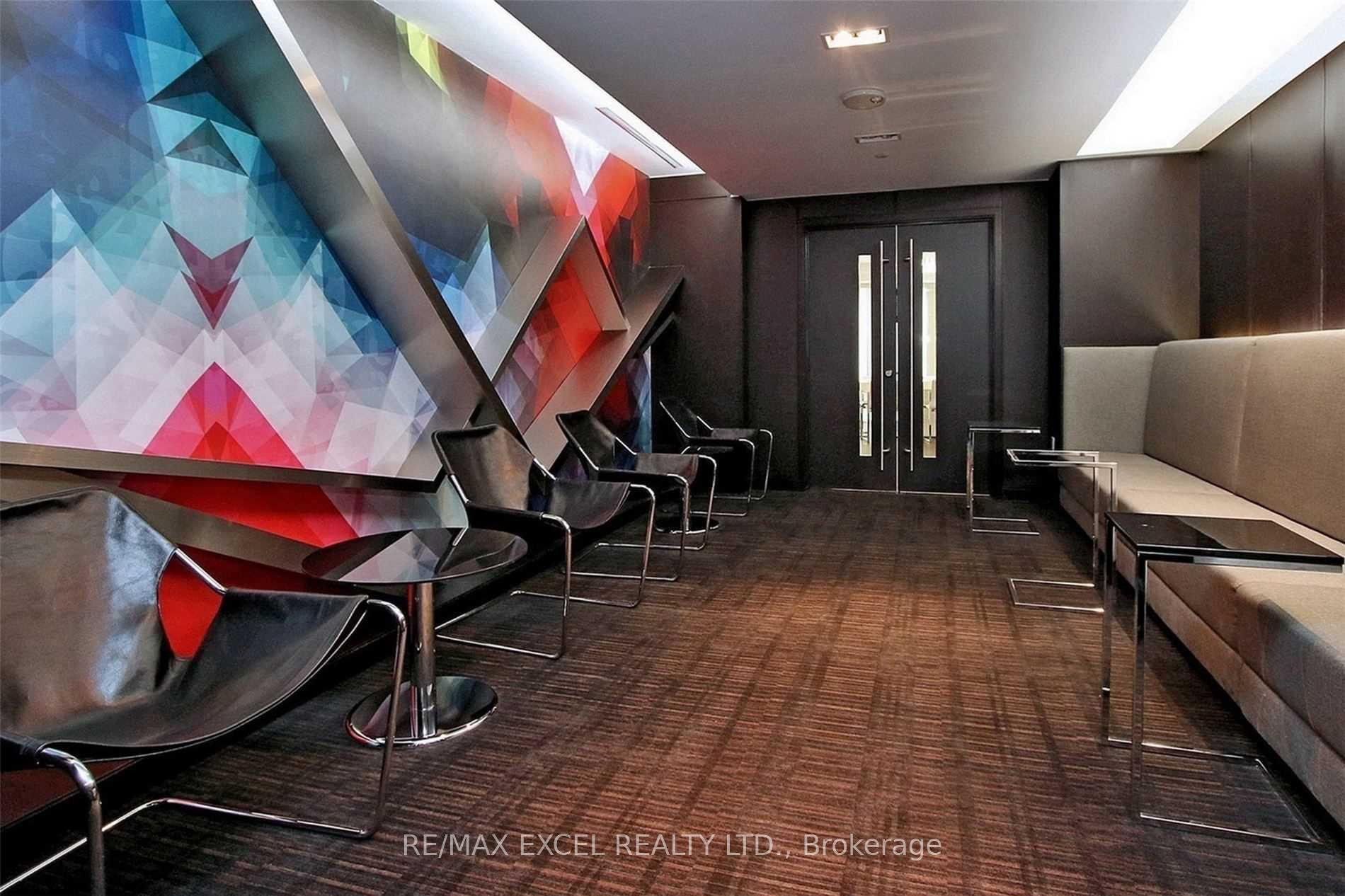 Photo 7 of Unit 1812, 8 The Esplanade, Toronto, Waterfront Communities — HOMEH