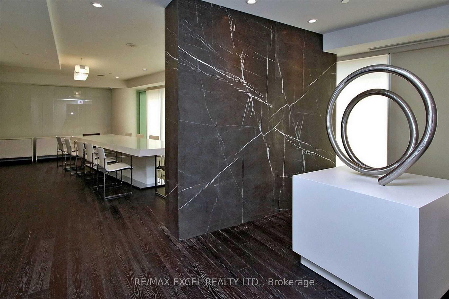 Photo 9 of Unit 1812, 8 The Esplanade, Toronto, Waterfront Communities — HOMEH