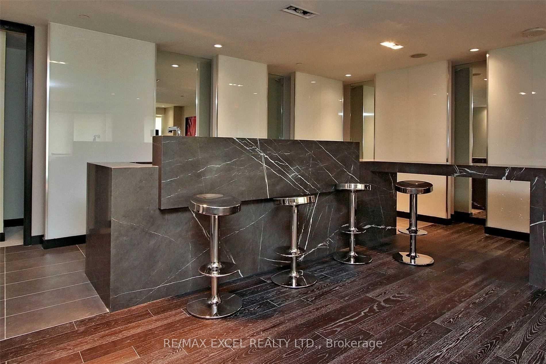 Photo 11 of Unit 1812, 8 The Esplanade, Toronto, Waterfront Communities — HOMEH