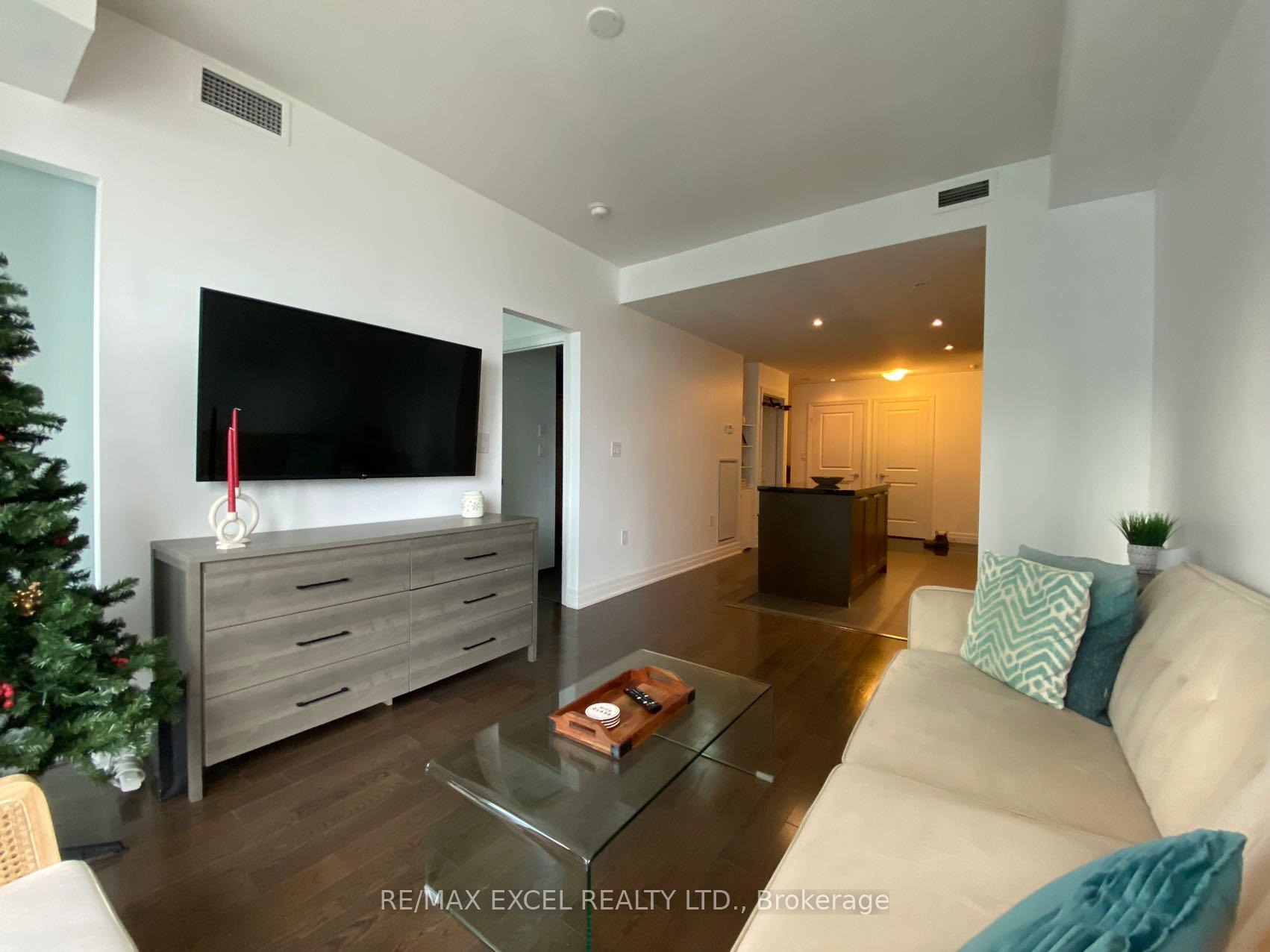 Photo 43 of Unit 1812, 8 The Esplanade, Toronto, Waterfront Communities — HOMEH