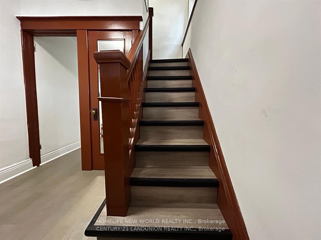 Photo 11 of Unit 2ND RM 1, 46 Arnold Street, Hamilton, Westdale — HOMEH