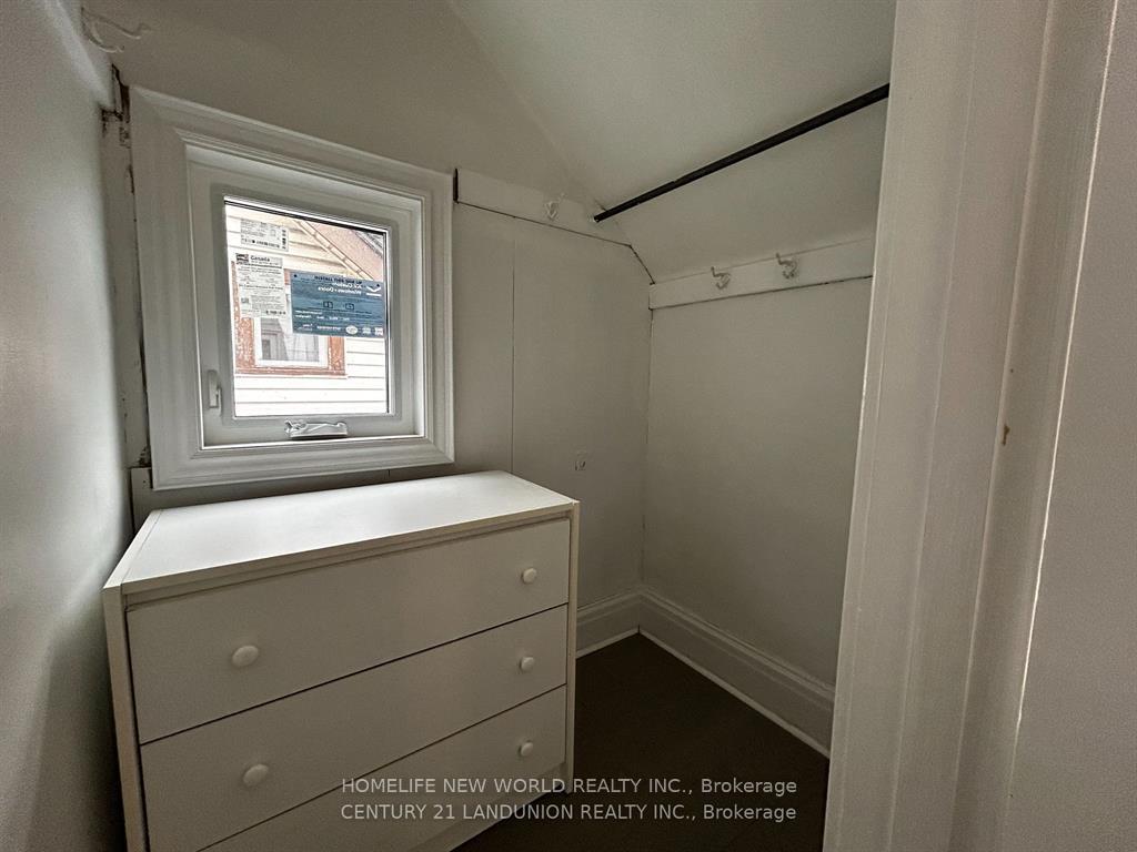Photo 18 of Unit 2ND RM 1, 46 Arnold Street, Hamilton, Westdale — HOMEH