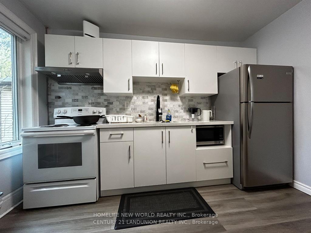 Photo 10 of Unit 2ND RM 3, 46 Arnold Street, Hamilton, Westdale — HOMEH