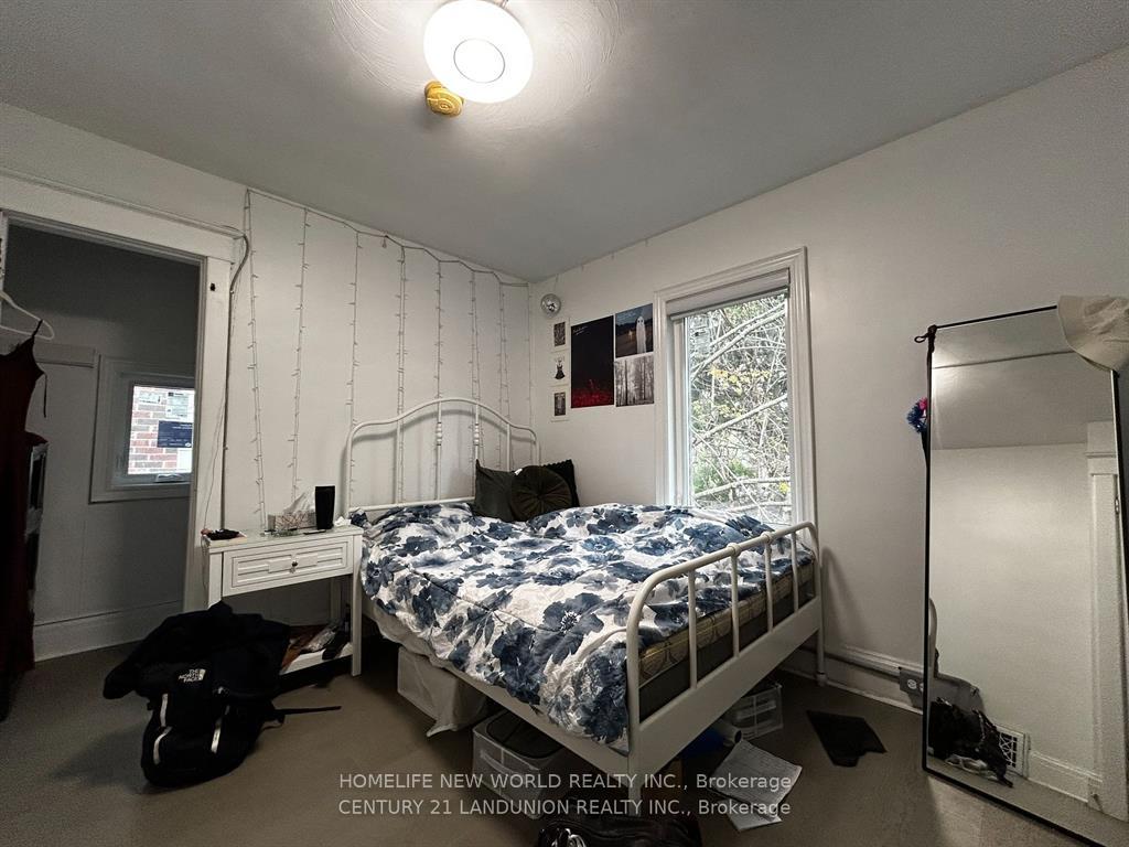 Photo 16 of Unit 2ND RM 3, 46 Arnold Street, Hamilton, Westdale — HOMEH