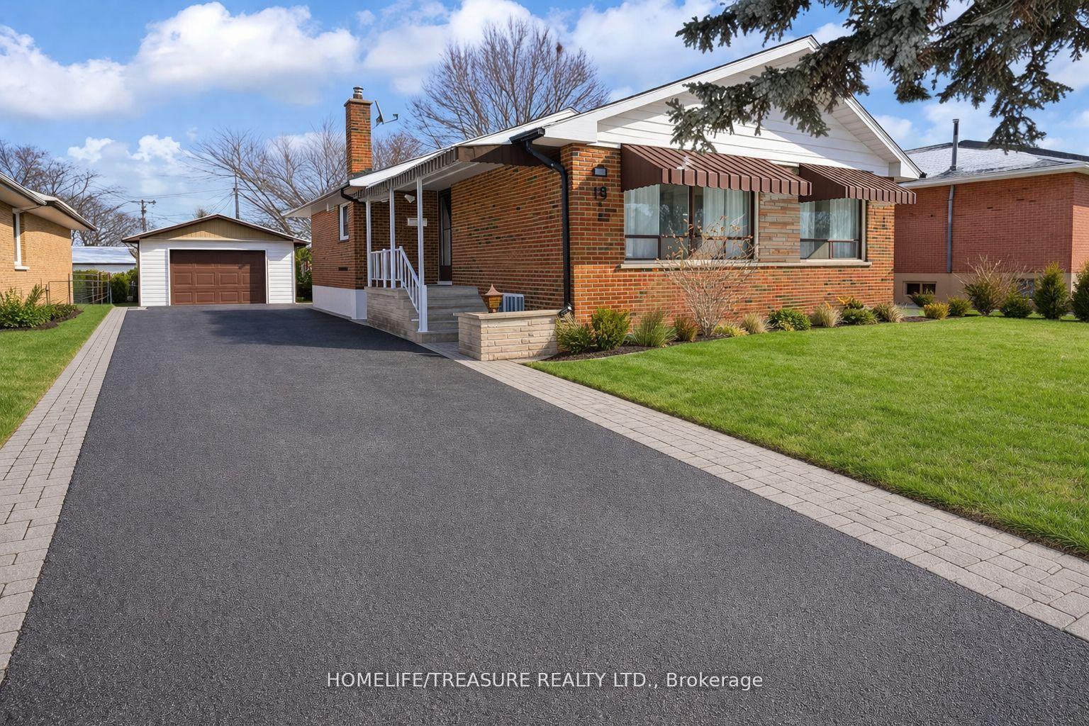 Photo 1 of 19 Brampton Road, Etobicoke, Willowridge-Martingrove-Richview — HOMEH
