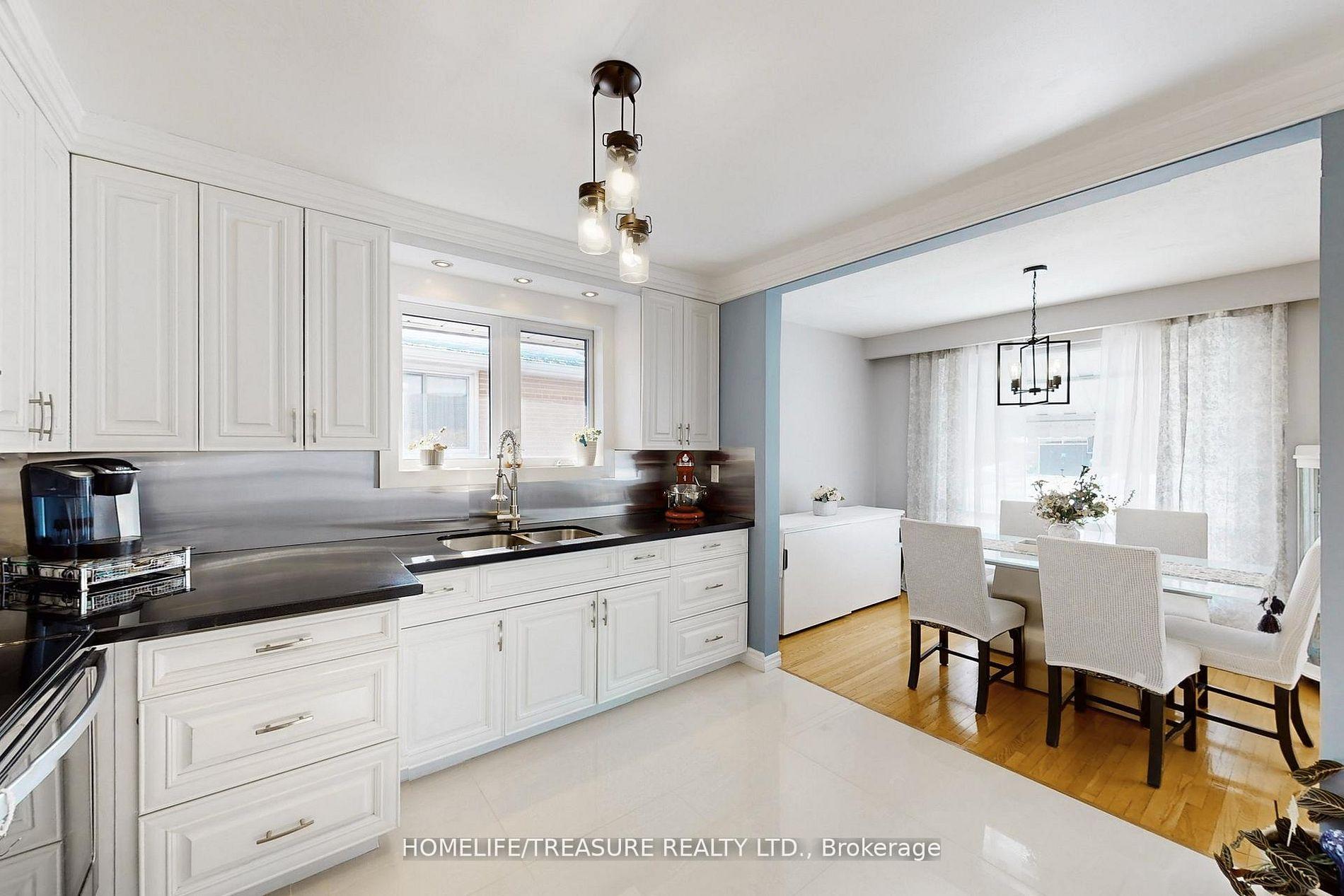 Photo 12 of 19 Brampton Road, Etobicoke, Willowridge-Martingrove-Richview — HOMEH