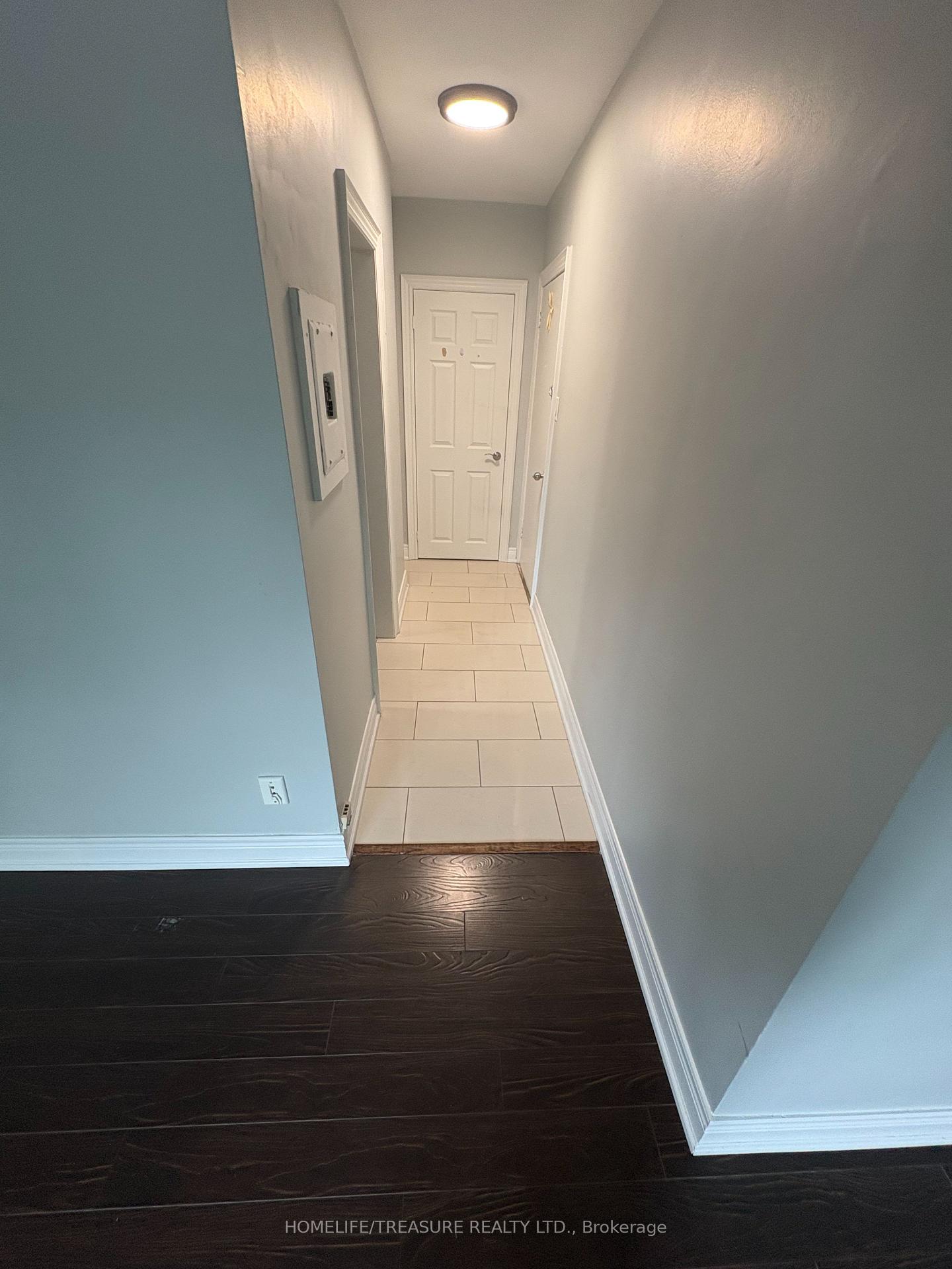 Photo 2 of Unit 1, 21 scarlett Road, Toronto, Rockcliffe-Smythe — HOMEH
