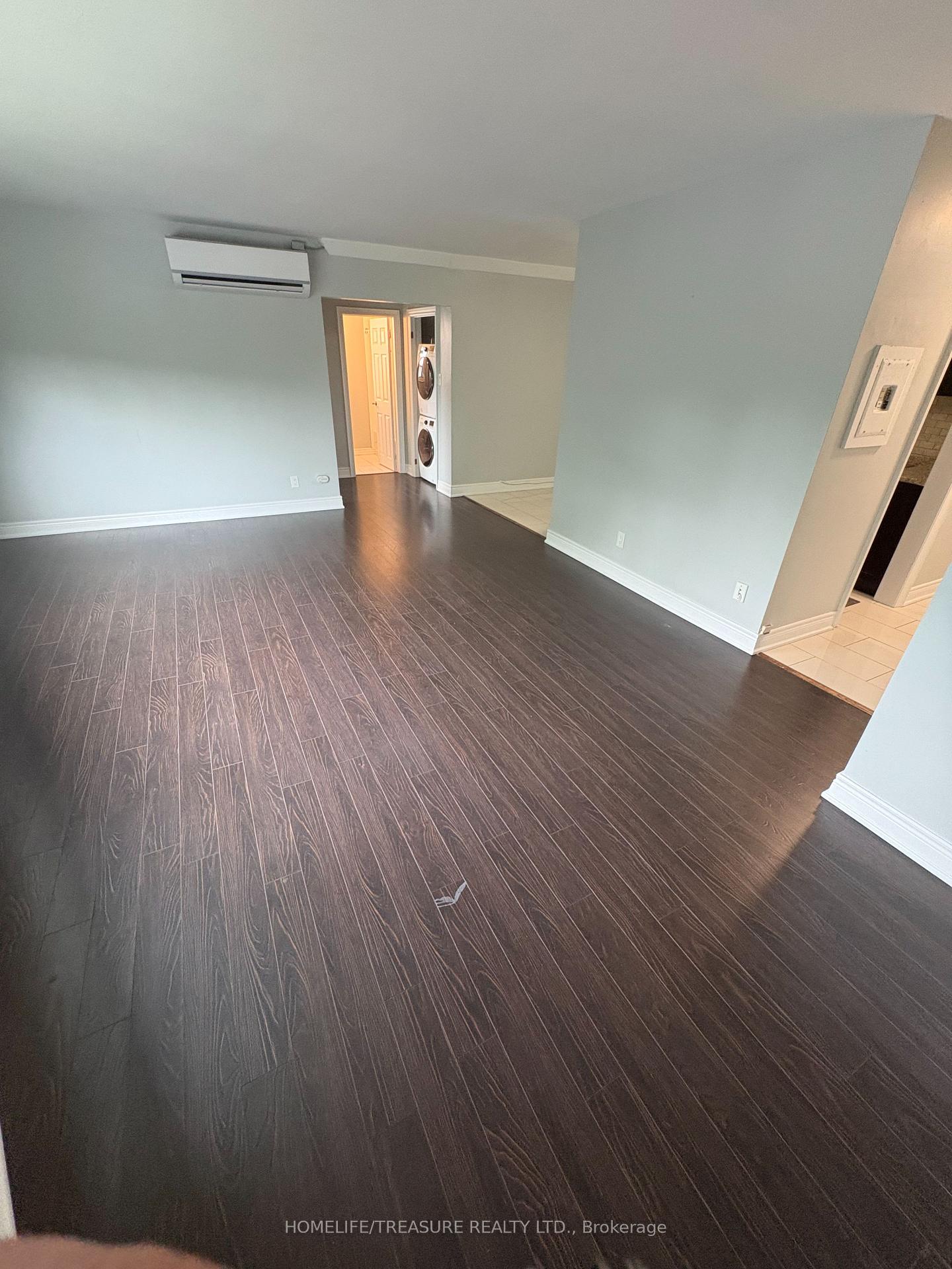 Photo 4 of Unit 1, 21 scarlett Road, Toronto, Rockcliffe-Smythe — HOMEH