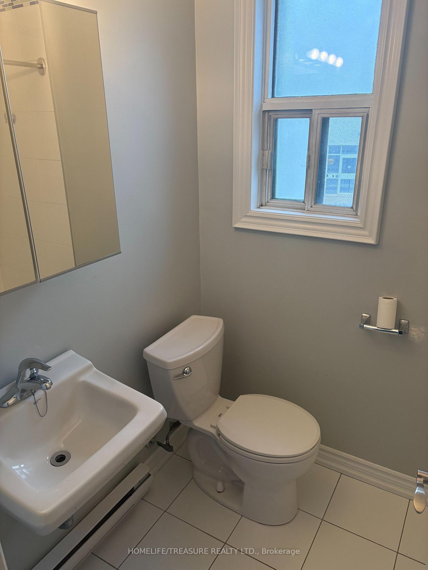 Photo 9 of Unit 1, 21 scarlett Road, Toronto, Rockcliffe-Smythe — HOMEH