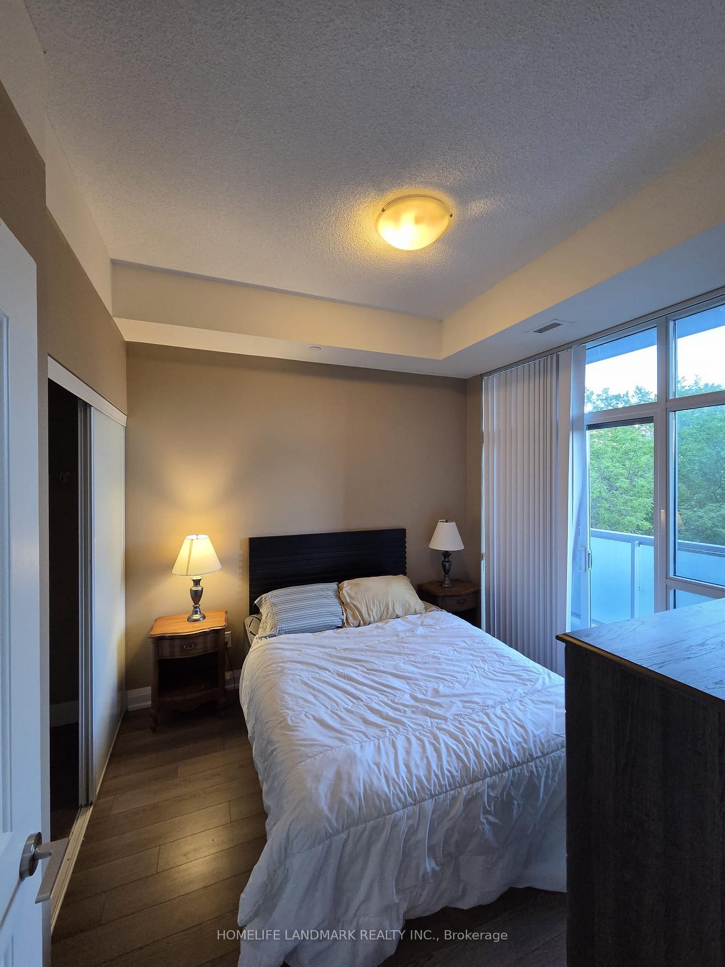 Photo 4 of Unit 236, 8763 Bayview Avenue, Richmond Hill, Doncrest — HOMEH