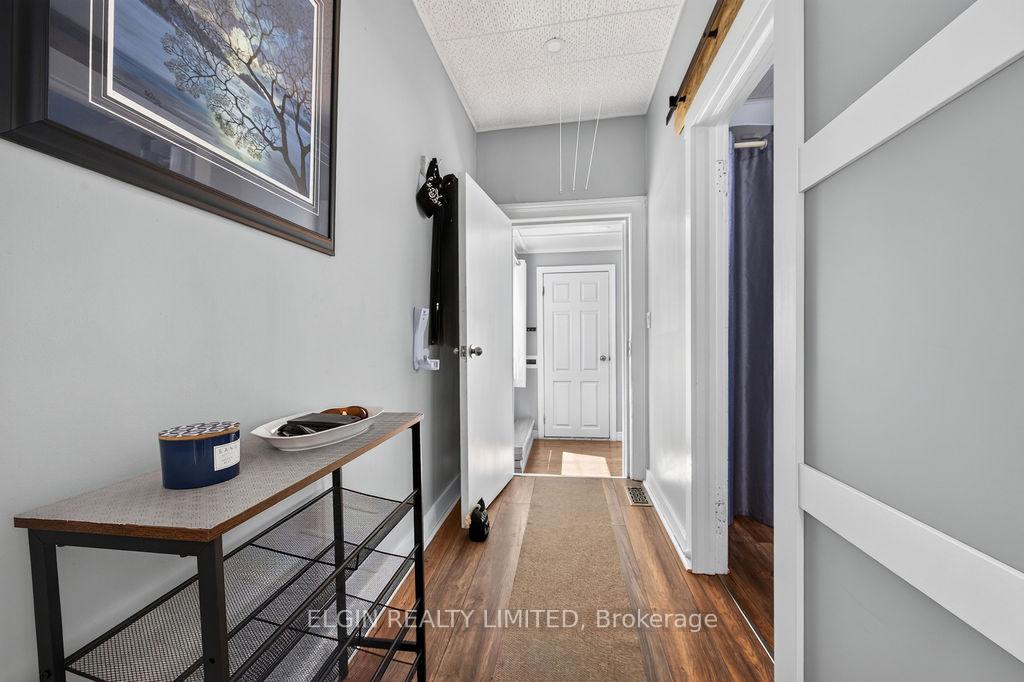 Photo 5 of 28 Walnut Street, St. Thomas — HOMEH