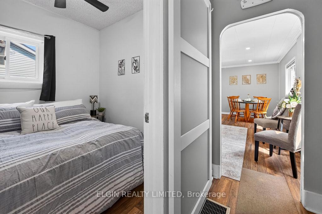 Photo 8 of 28 Walnut Street, St. Thomas — HOMEH