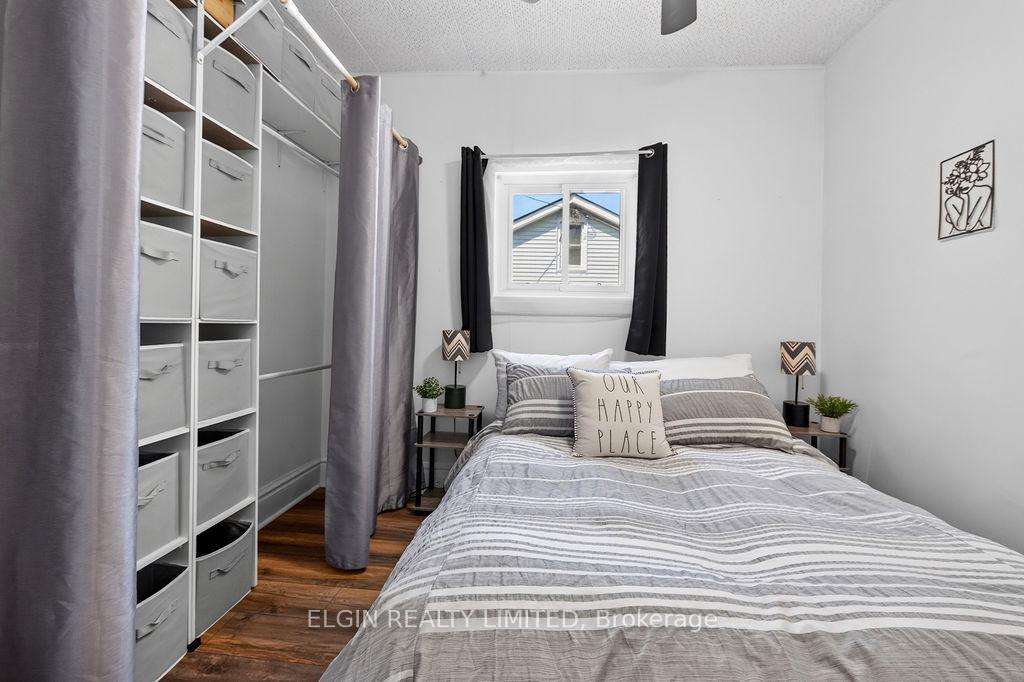 Photo 9 of 28 Walnut Street, St. Thomas — HOMEH