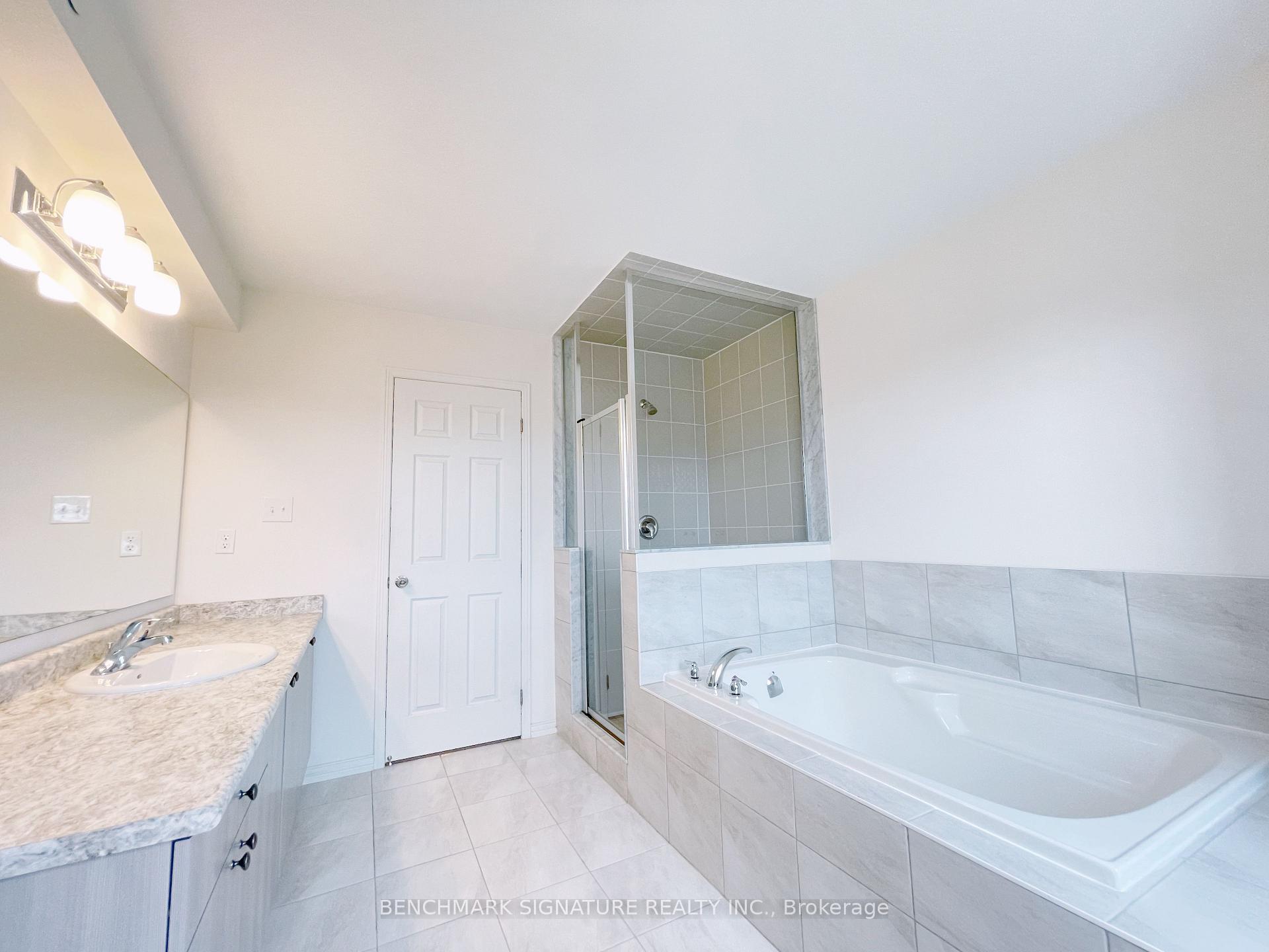 Photo 13 of 143 Giboulee Path, Oshawa, Windfields — HOMEH