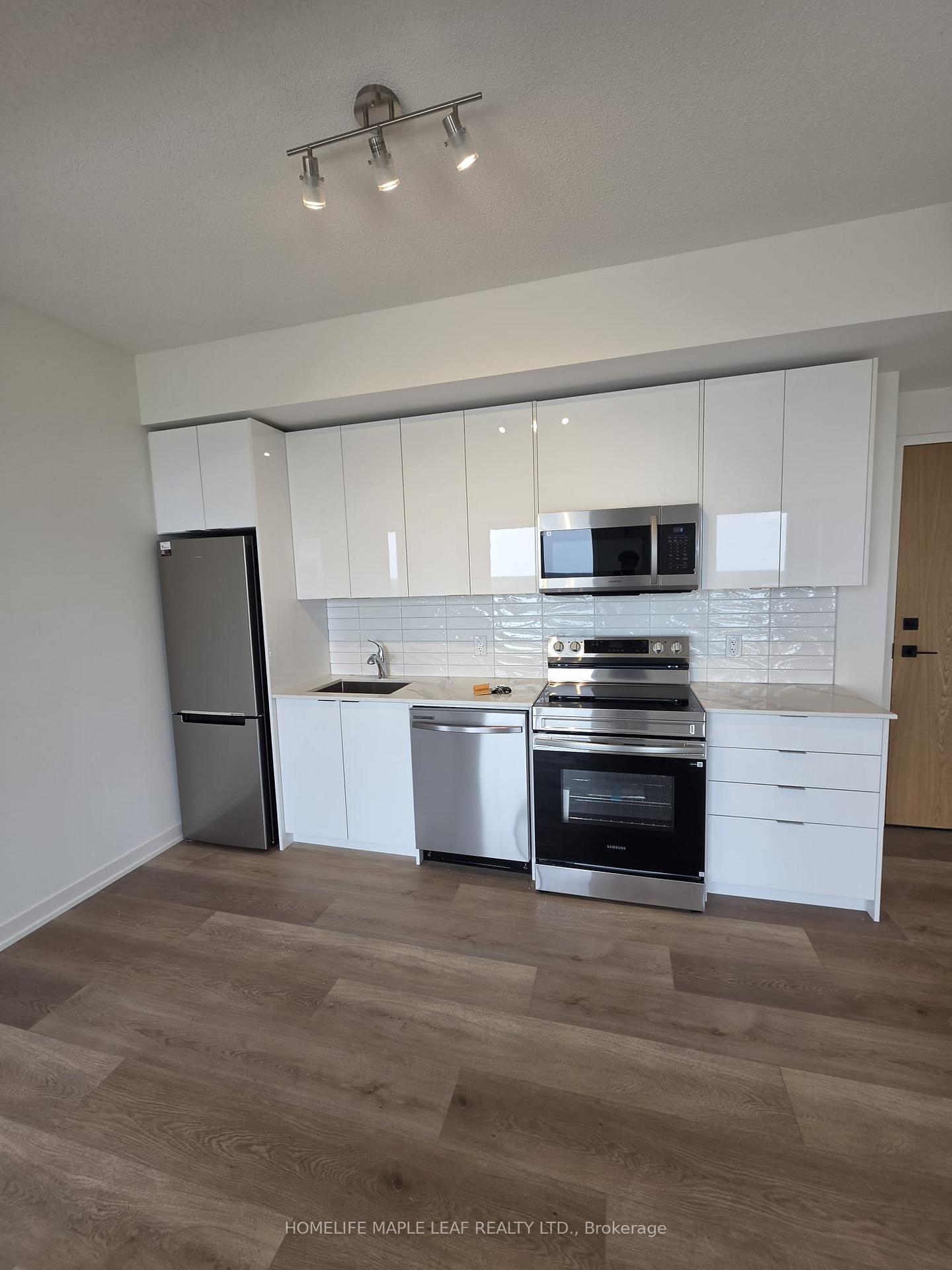 Front of Unit 1509, 33 Erie Avenue