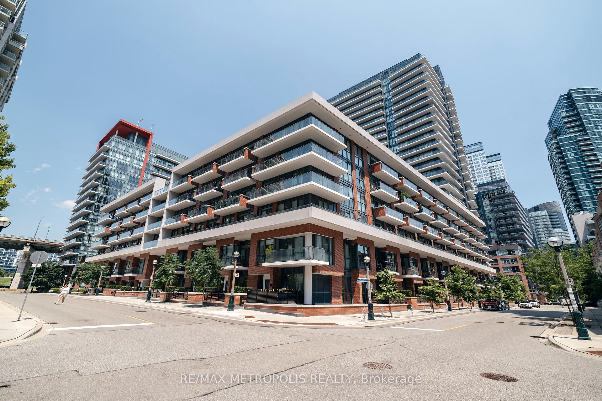 Front of Unit 111, 38 Iannuzzi Street