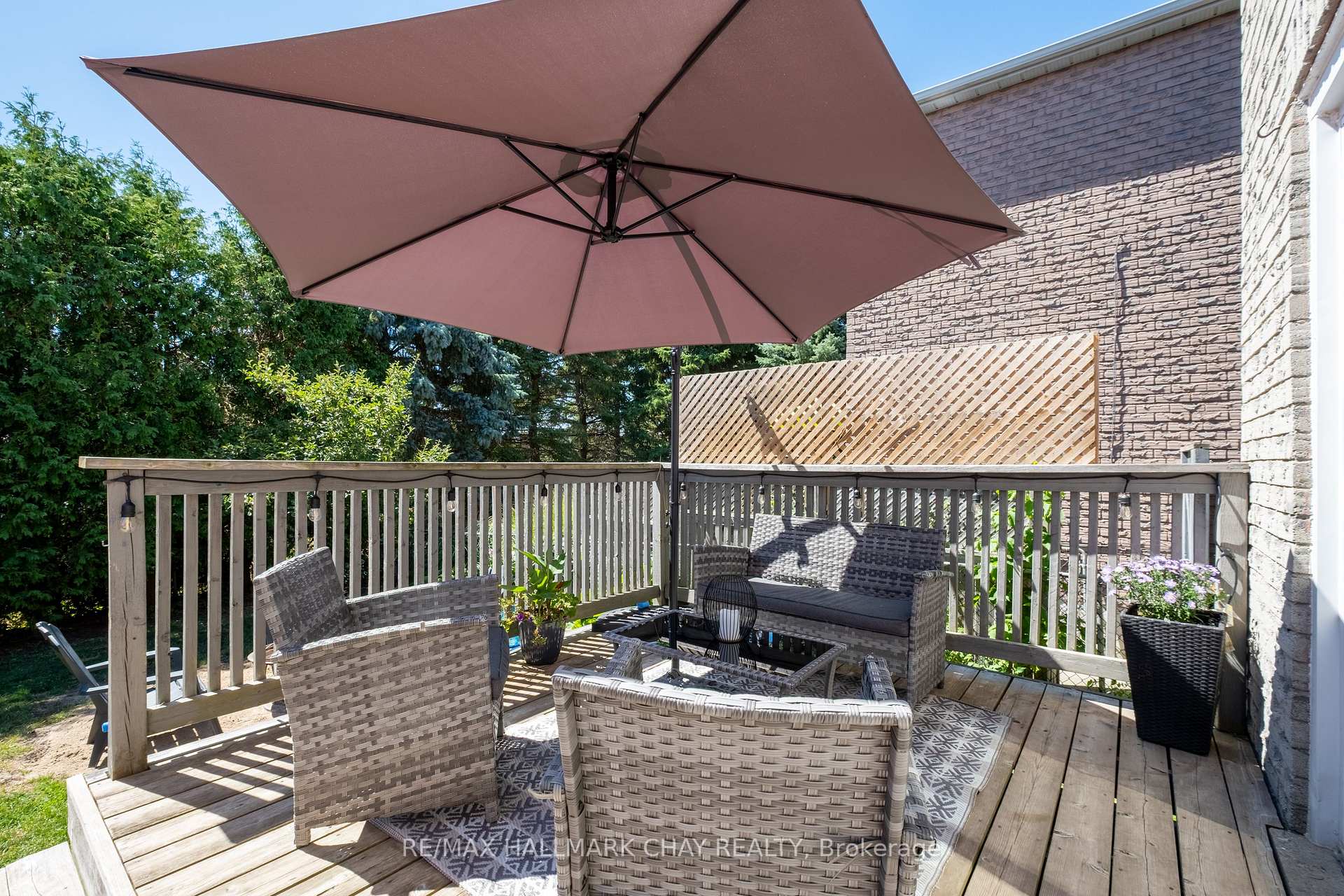 Photo 23 of 54 Wallace Drive, Barrie, Northwest — HOMEH