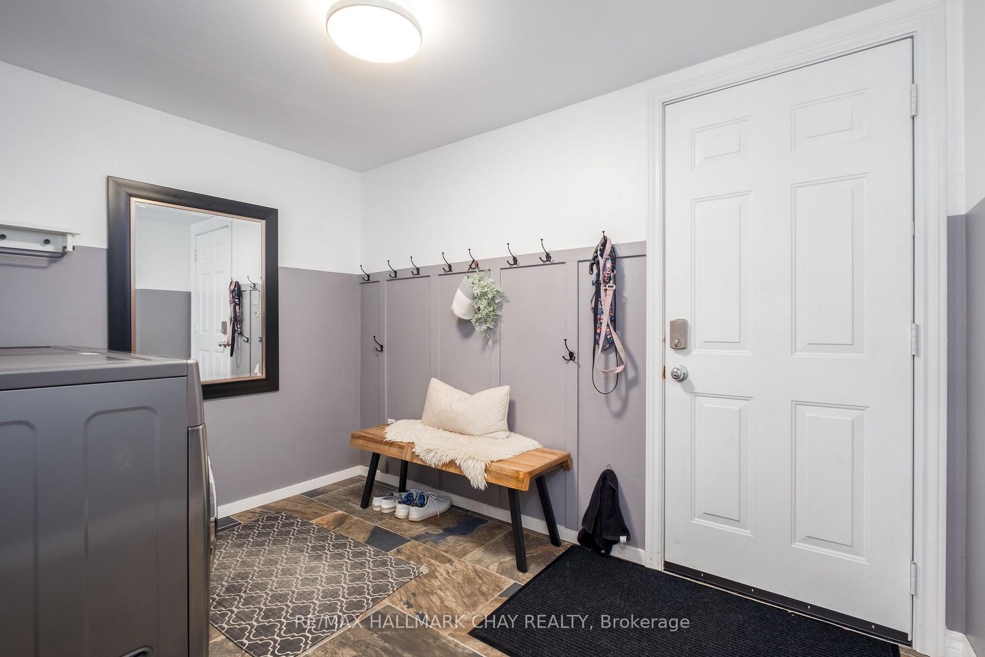 Photo 14 of 54 Wallace Drive, Barrie, Northwest — HOMEH