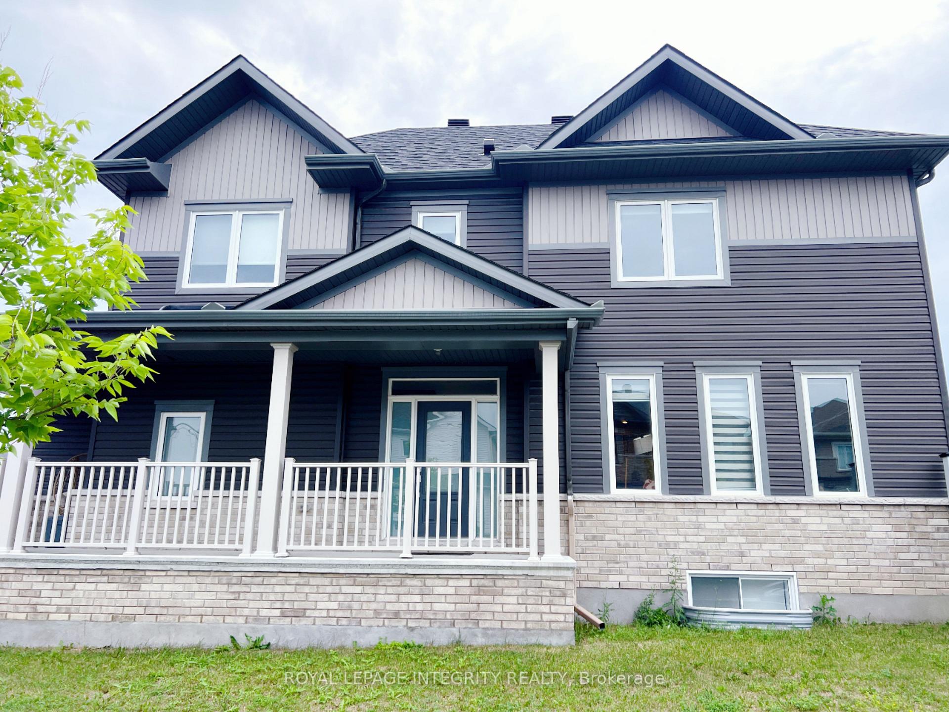 Front of 1042 Parabolica Way
