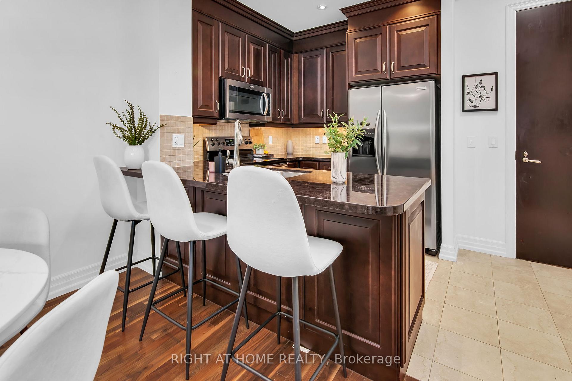 Photo 14 of Unit 306, 20 Burkebrook Place, North York, Bridle Path-Sunnybrook-York Mills — HOMEH