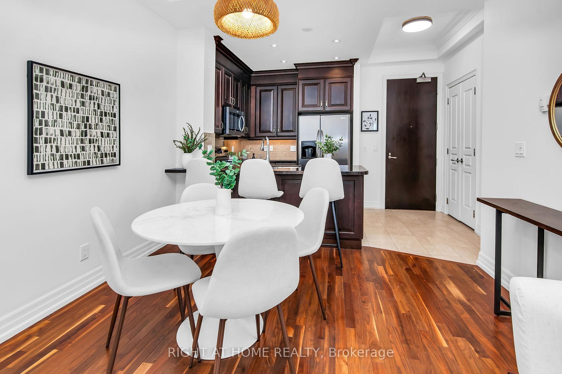 Photo 18 of Unit 306, 20 Burkebrook Place, North York, Bridle Path-Sunnybrook-York Mills — HOMEH