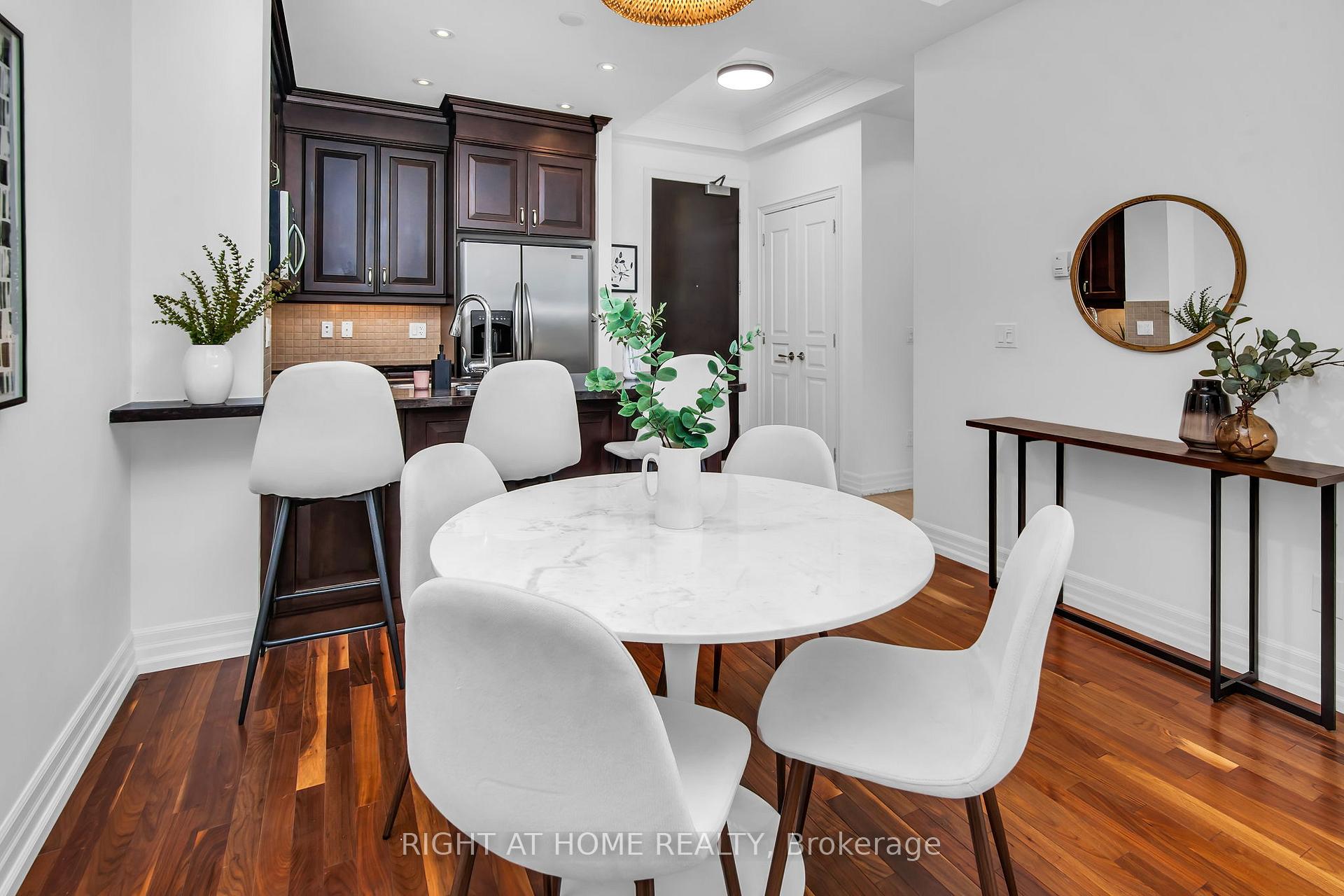 Photo 19 of Unit 306, 20 Burkebrook Place, North York, Bridle Path-Sunnybrook-York Mills — HOMEH