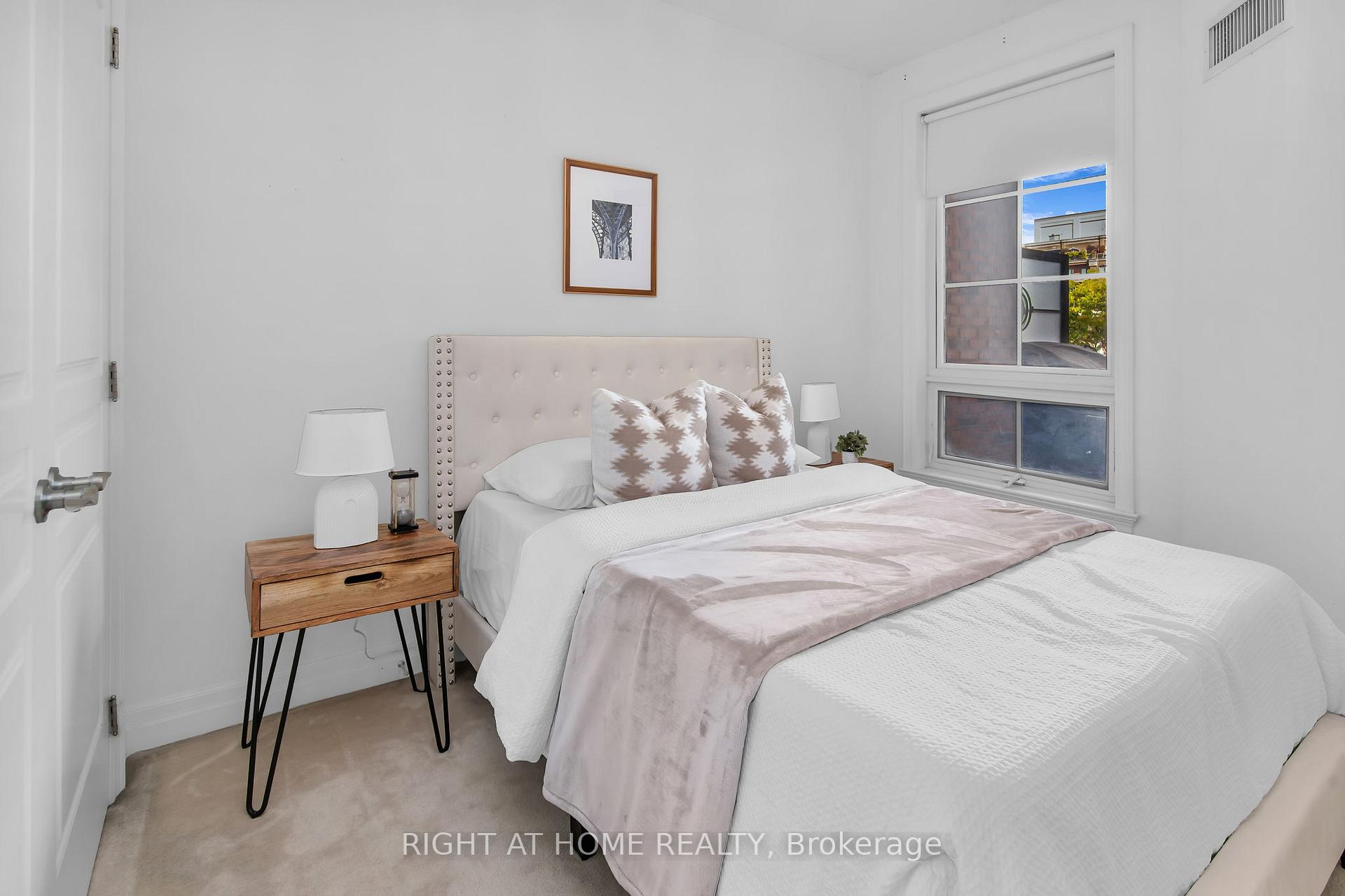Photo 25 of Unit 306, 20 Burkebrook Place, North York, Bridle Path-Sunnybrook-York Mills — HOMEH