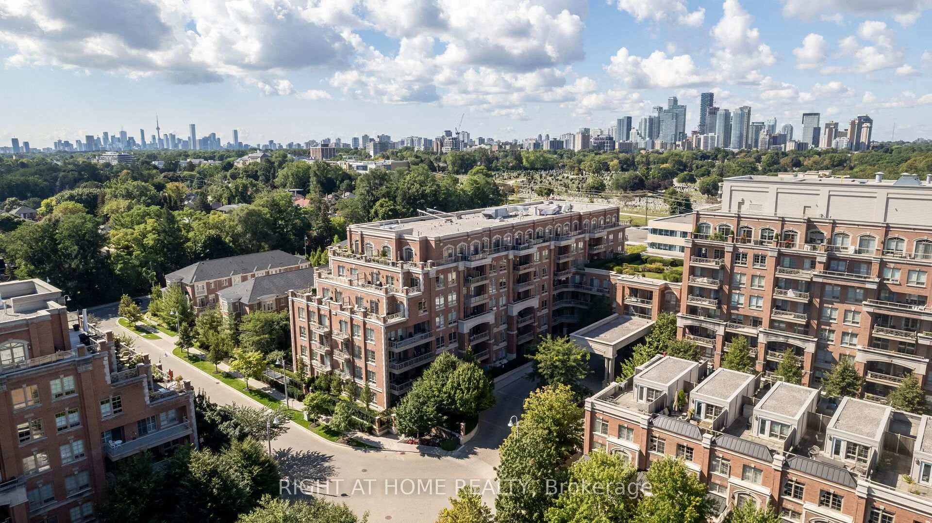 Photo 2 of Unit 306, 20 Burkebrook Place, North York, Bridle Path-Sunnybrook-York Mills — HOMEH
