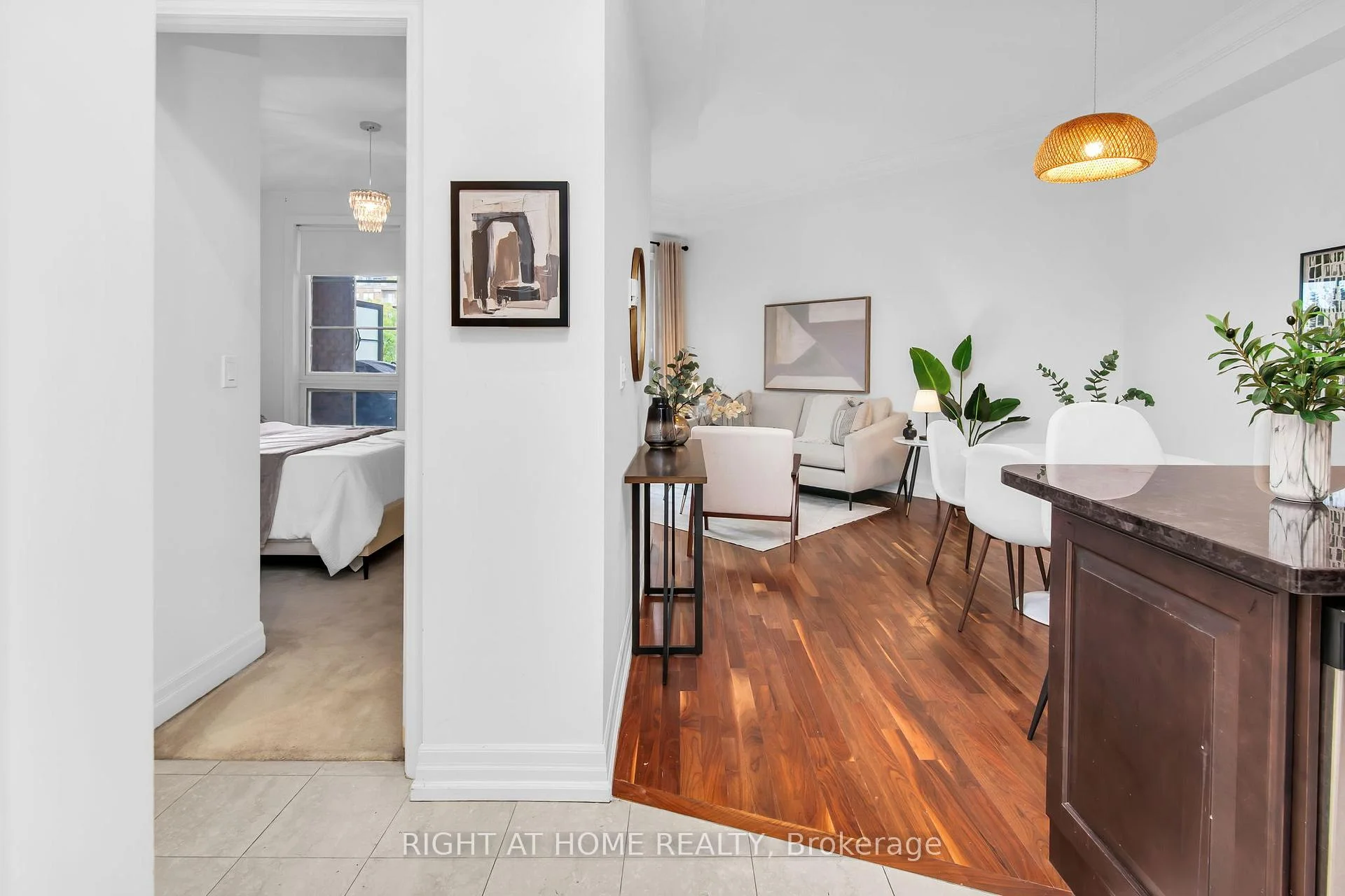 Photo 12 of Unit 306, 20 Burkebrook Place, North York, Bridle Path-Sunnybrook-York Mills — HOMEH