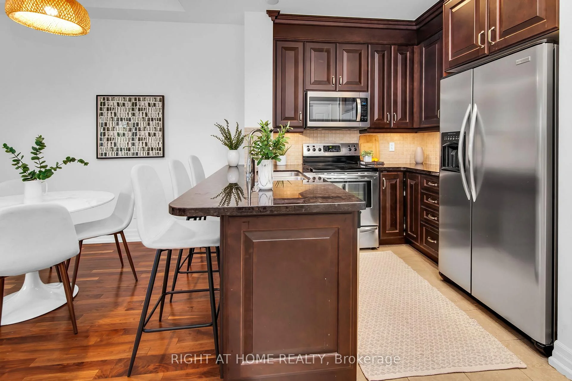 Photo 15 of Unit 306, 20 Burkebrook Place, North York, Bridle Path-Sunnybrook-York Mills — HOMEH