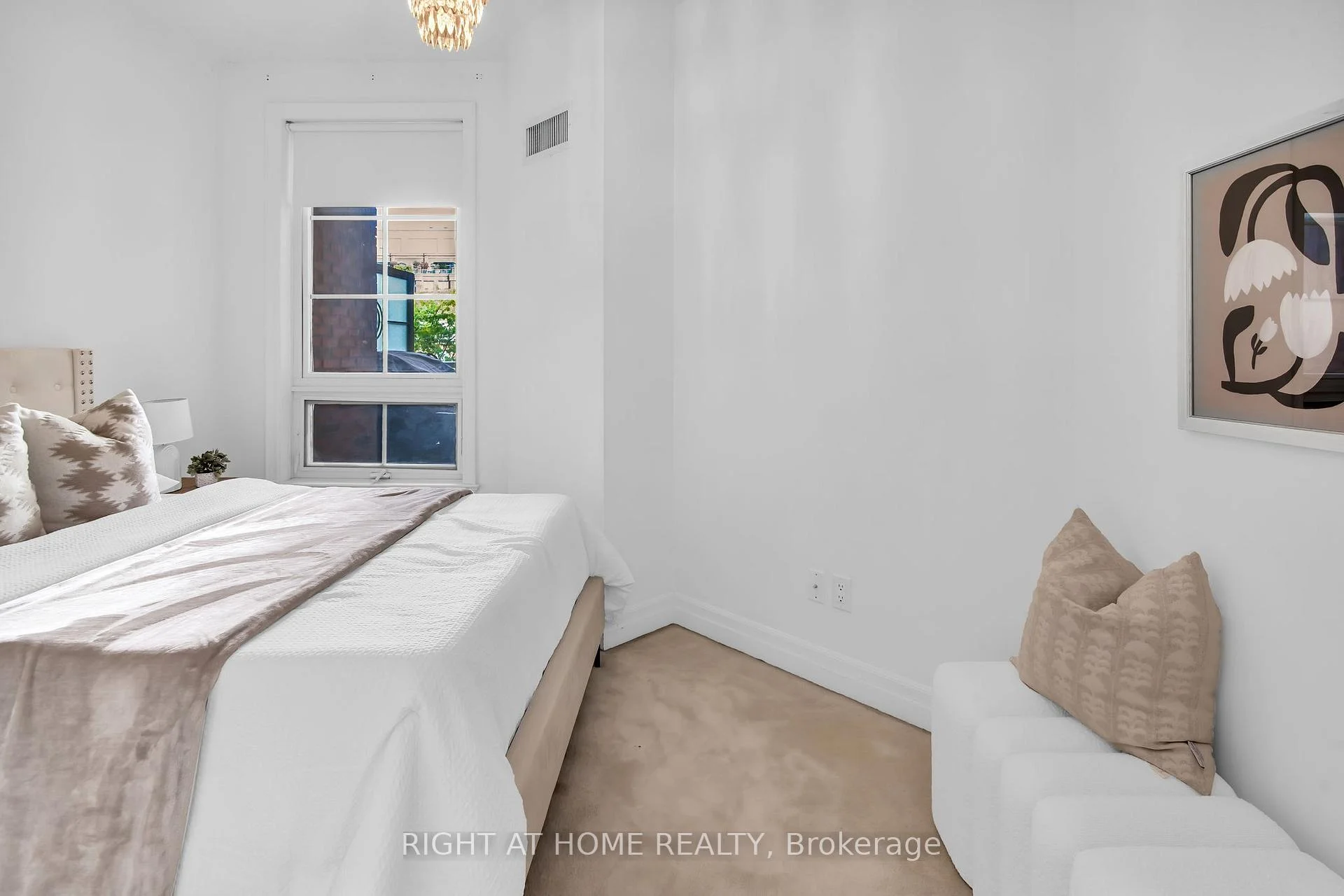 Photo 37 of Unit 306, 20 Burkebrook Place, North York, Bridle Path-Sunnybrook-York Mills — HOMEH