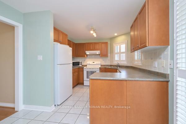 Photo 7 of Unit 30, 43 Briar Gate, New Tecumseth, Rural New Tecumseth — HOMEH