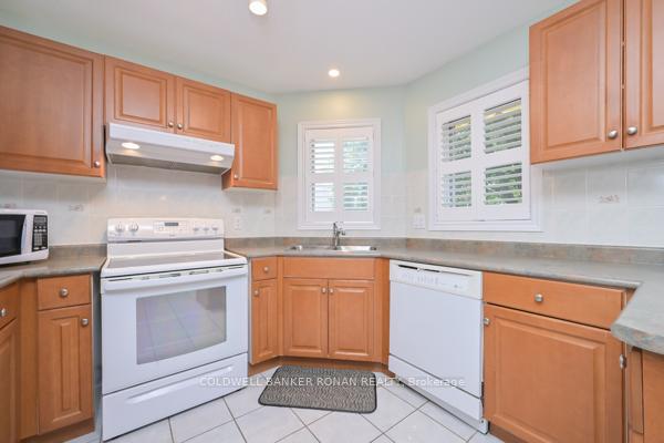 Photo 8 of Unit 30, 43 Briar Gate, New Tecumseth, Rural New Tecumseth — HOMEH