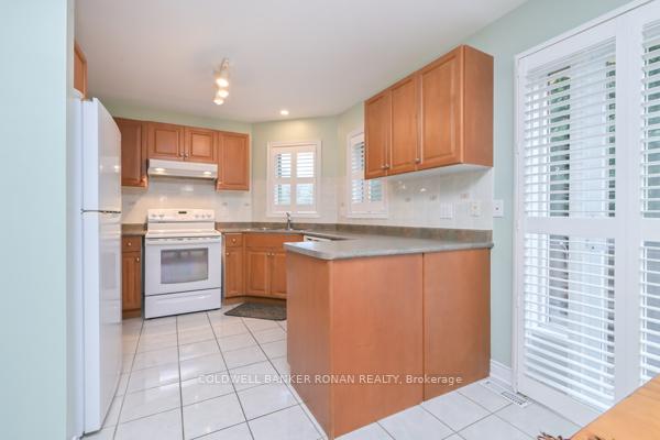Photo 9 of Unit 30, 43 Briar Gate, New Tecumseth, Rural New Tecumseth — HOMEH