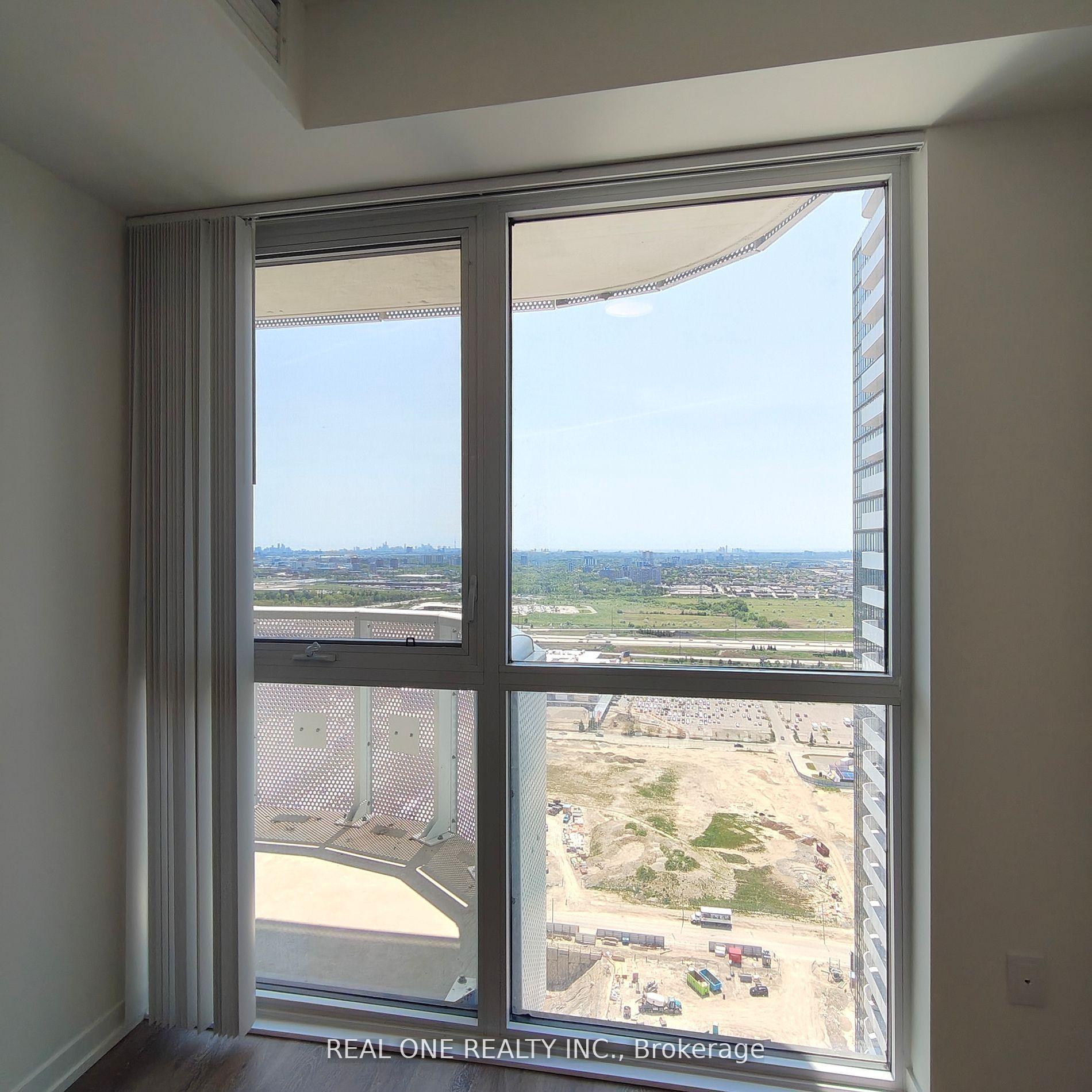 Photo 2 of Unit 4005, 225 Commerce Street, Vaughan, Vaughan Corporate Centre — HOMEH