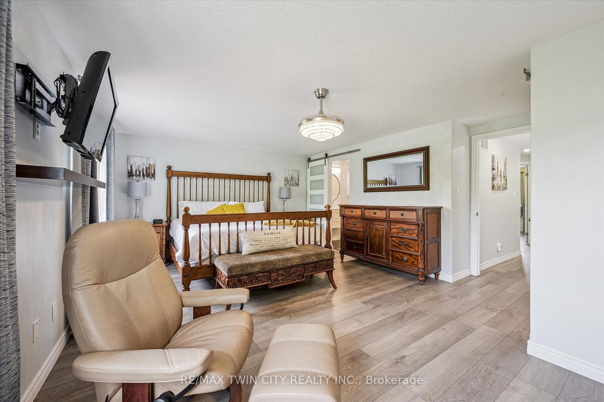 Photo 17 of Unit 27, 30 Bryan Court, Kitchener, Idlewood — HOMEH