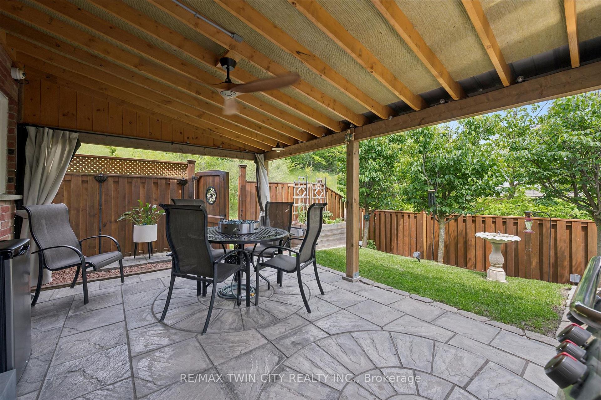 Photo 21 of Unit 27, 30 Bryan Court, Kitchener, Idlewood — HOMEH