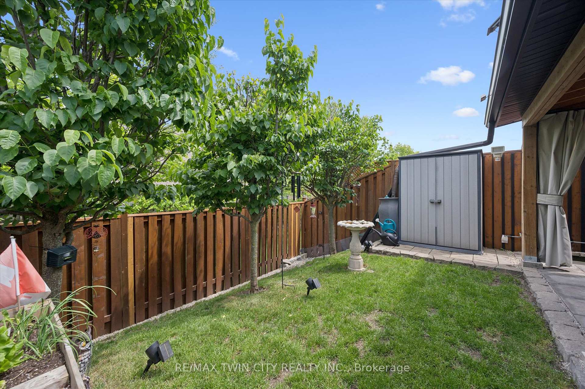 Photo 25 of Unit 27, 30 Bryan Court, Kitchener, Idlewood — HOMEH