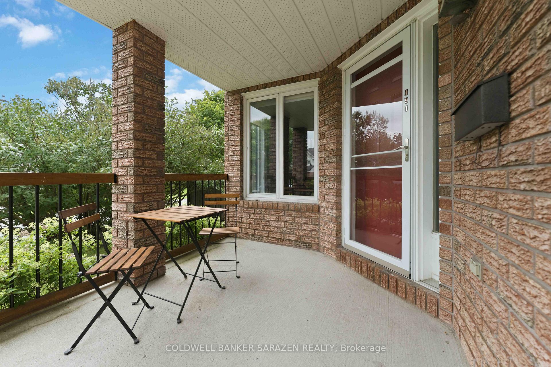 Photo 3 of 191 Markland Crescent, Ottawa, Barrhaven East — HOMEH