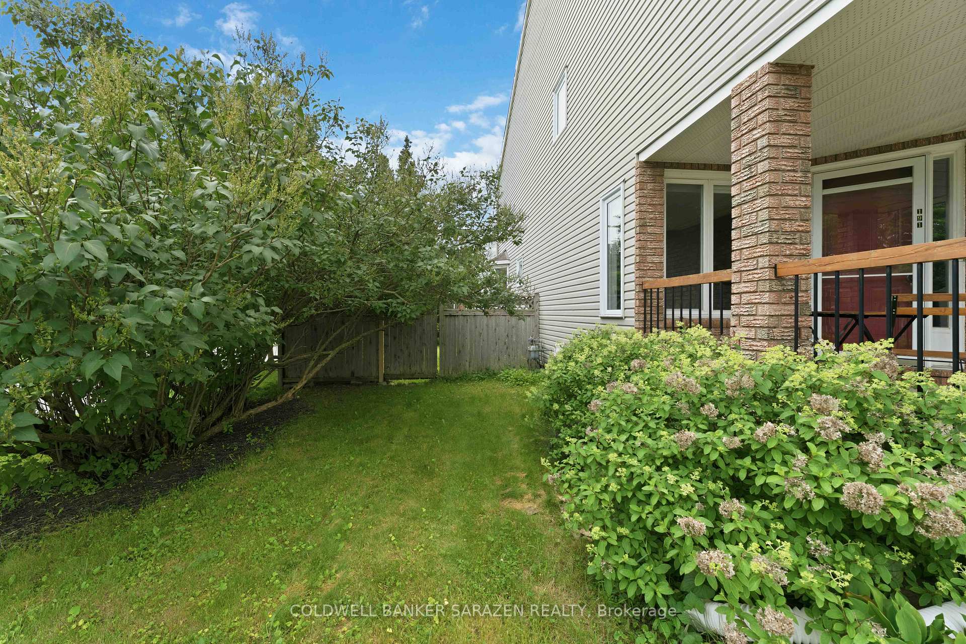 Photo 4 of 191 Markland Crescent, Ottawa, Barrhaven East — HOMEH