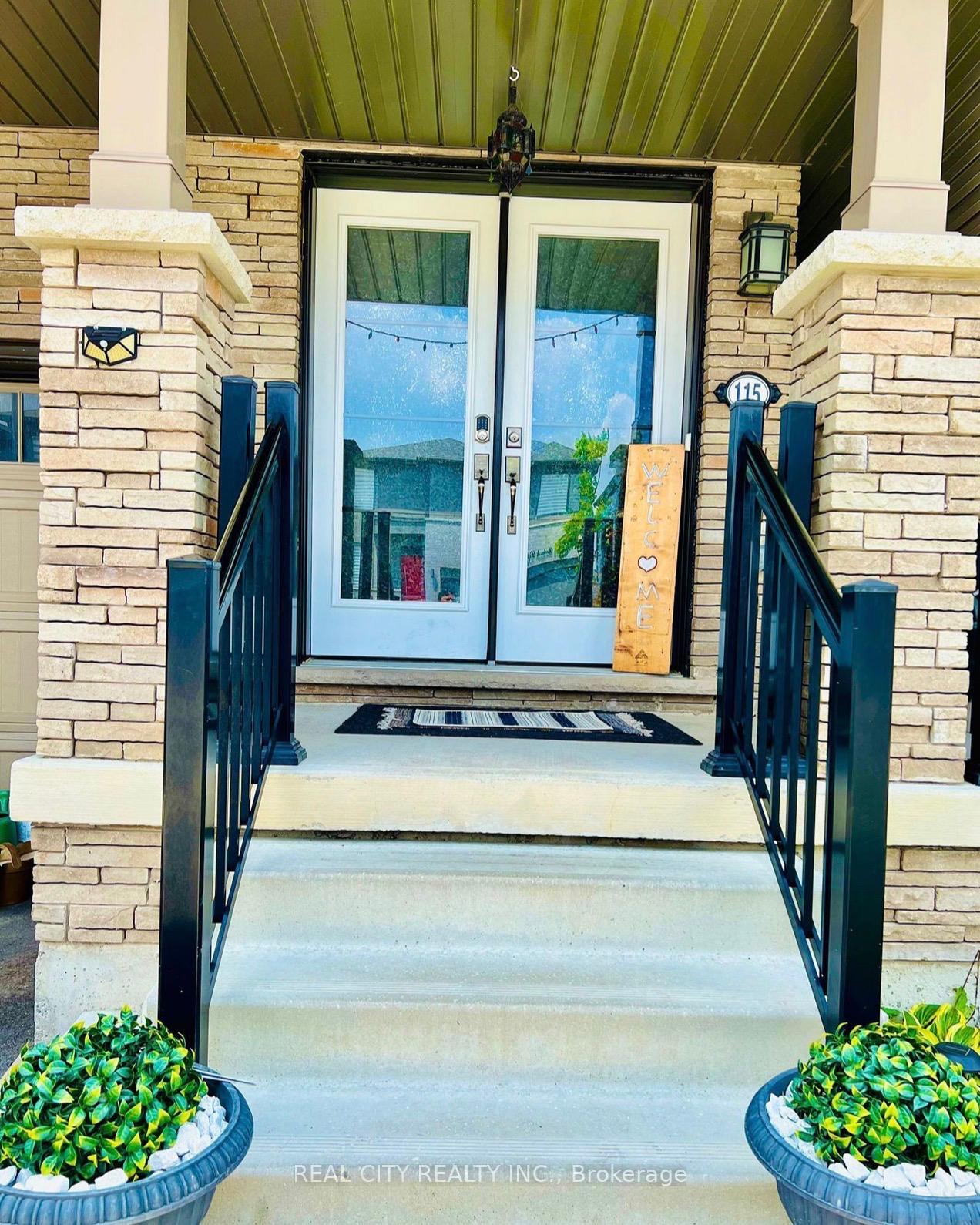 Photo 2 of 115 Bedrock Drive, Hamilton, Stoney Creek Mountain — HOMEH