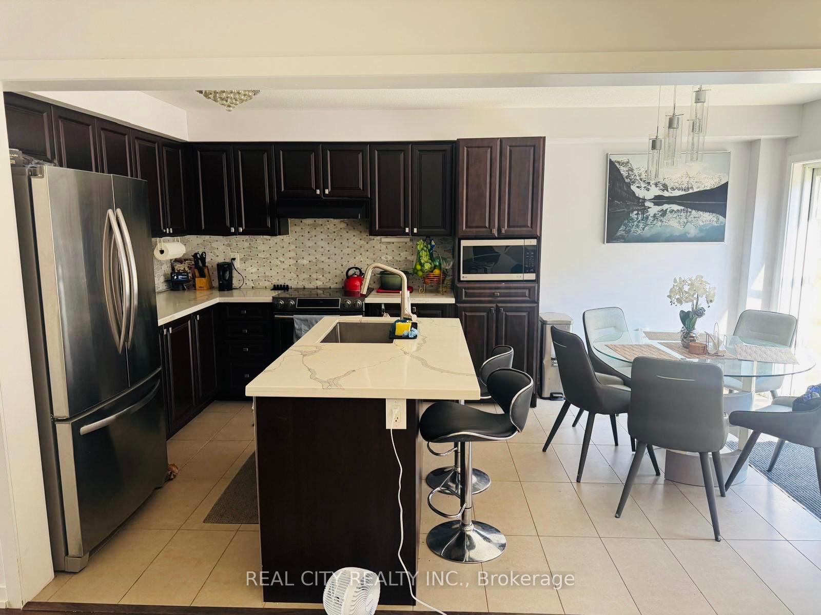 Photo 6 of 115 Bedrock Drive, Hamilton, Stoney Creek Mountain — HOMEH
