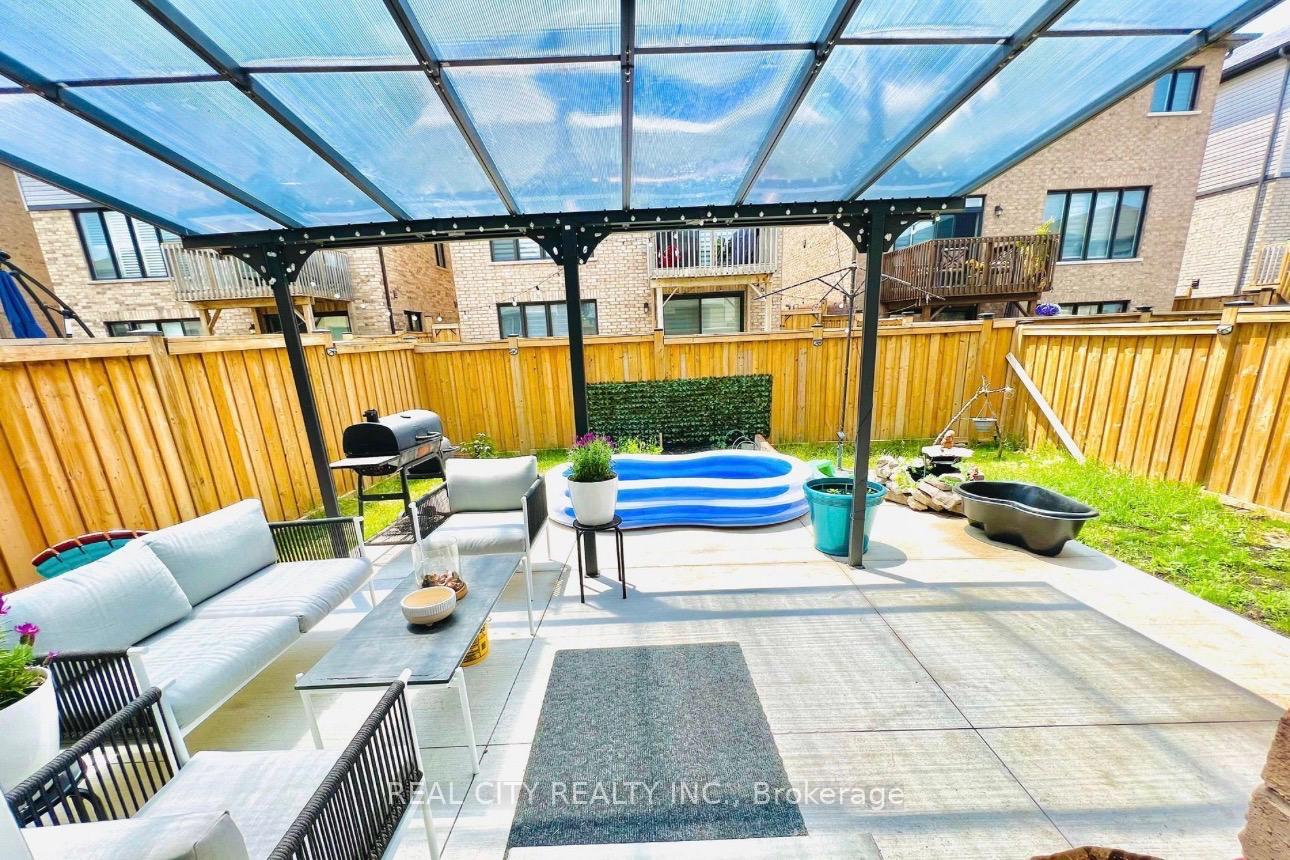 Photo 9 of 115 Bedrock Drive, Hamilton, Stoney Creek Mountain — HOMEH